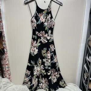 Soprano Pink and White Halter Midi Dress